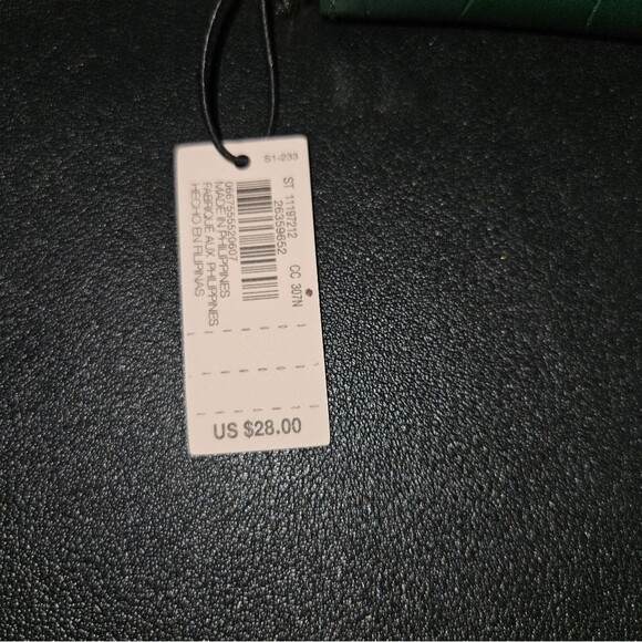 Victoria's Secret Green Croc Embossed Crossbody Bag & Wallet Set NEW - Picture 16 of 16